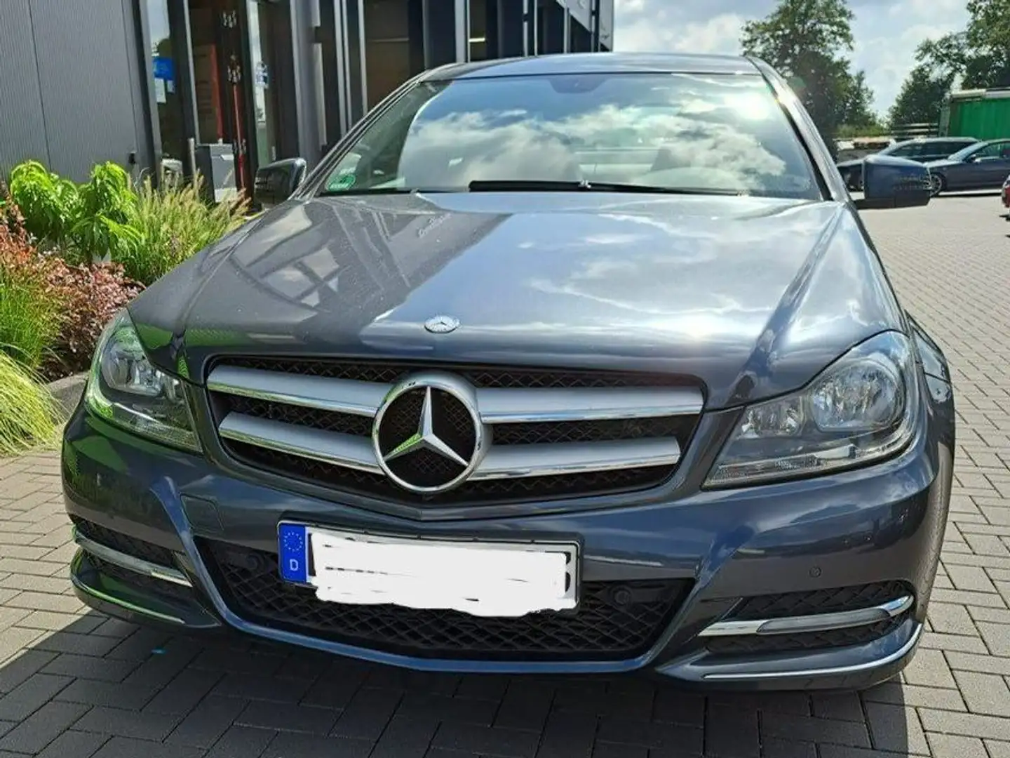 Mercedes-Benz C 200 C 200 CGI BlueEfficiency (204.348) Grau - 1