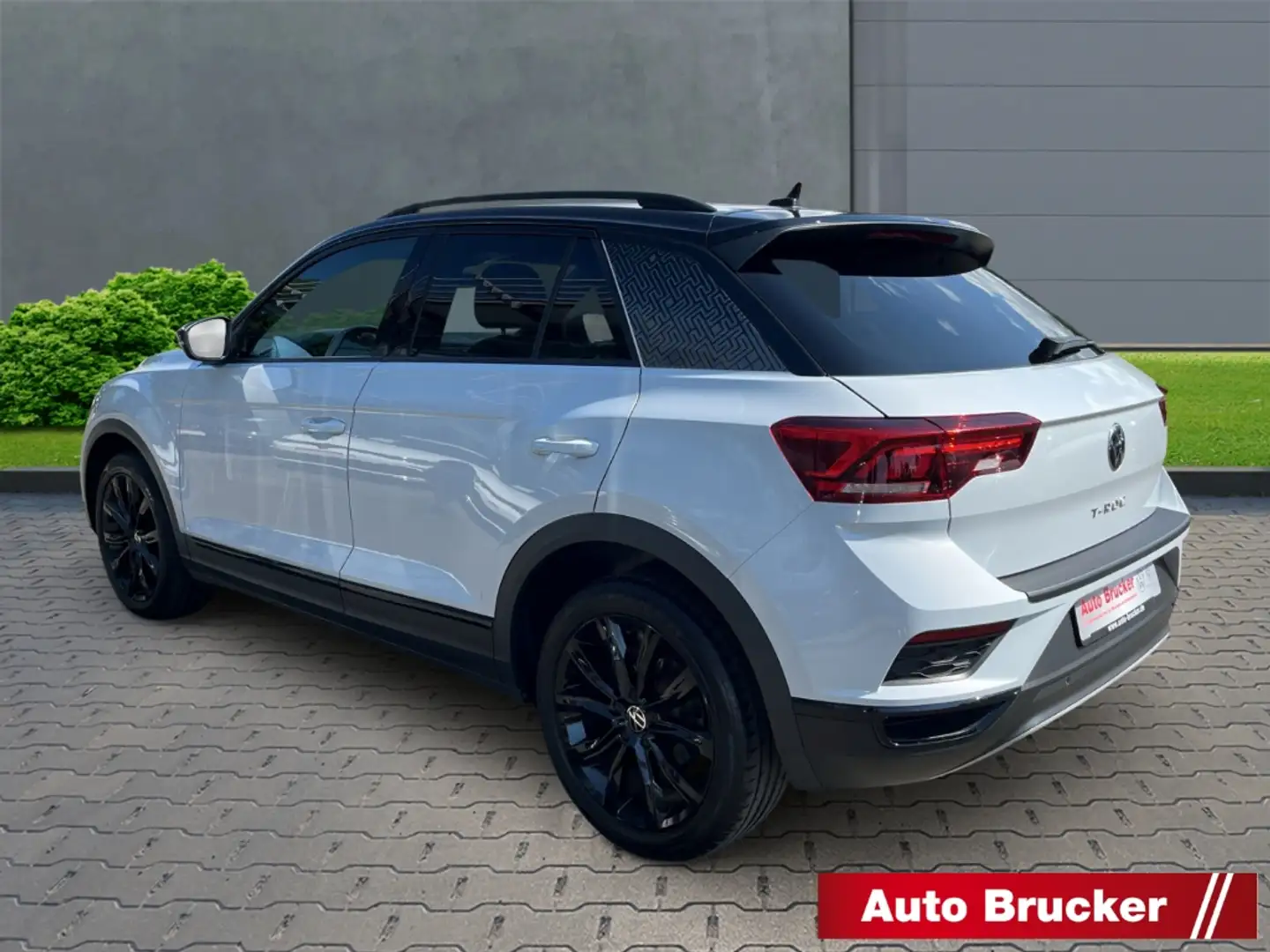 Volkswagen T-Roc Sport 1.5 TSI+DSG+LED+2-Zonen-Klima+Sitz-HZ+Apple- Silber - 2