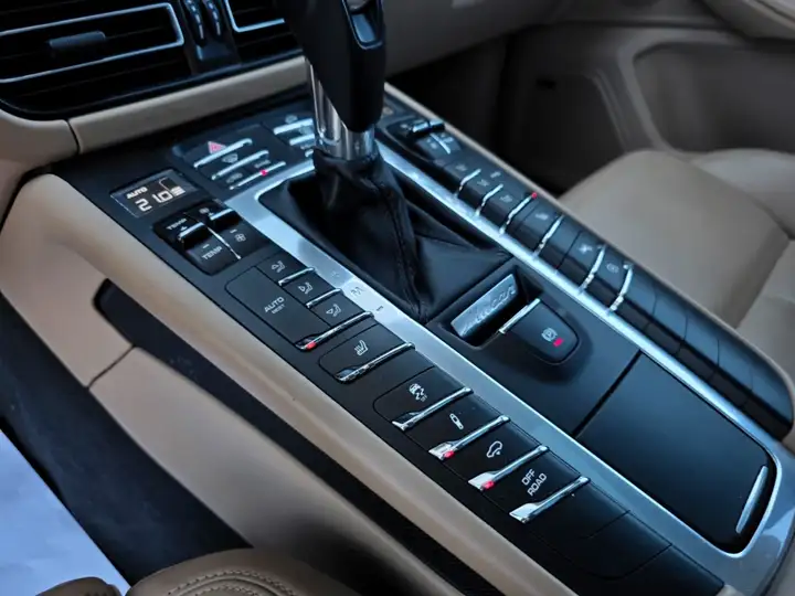 Porsche Macan 2019, foto 22