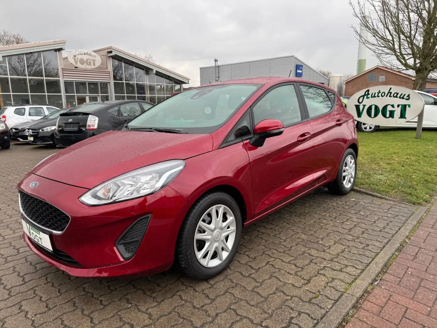 Ford Fiesta Cool & Connect CarPlay/ Klima/ Automatik Rot - 1