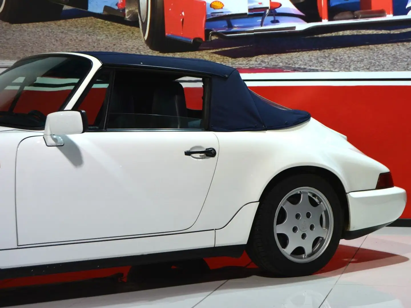 Porsche 964 Carrera 4 Cabriolet Blanc - 2