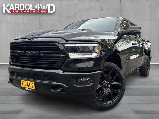 Dodge RAM 1500 5.7 V8 4x4 Crew Cab Laramie GT | Virtual cock