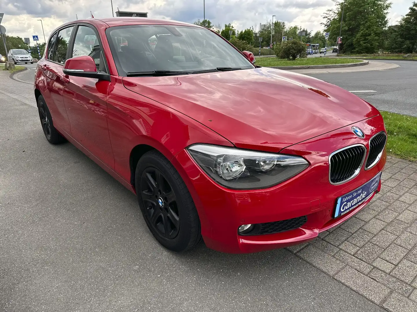 BMW 114 i-5-trg.*NUR 86tkm*Alu*Klima*BC*Allwetter* Rot - 1