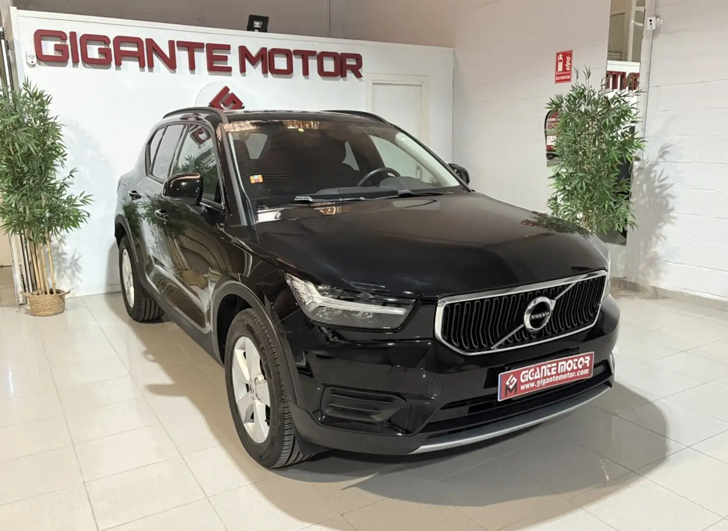 Volvo XC40 D3 Business Plus Aut. Negro - 1