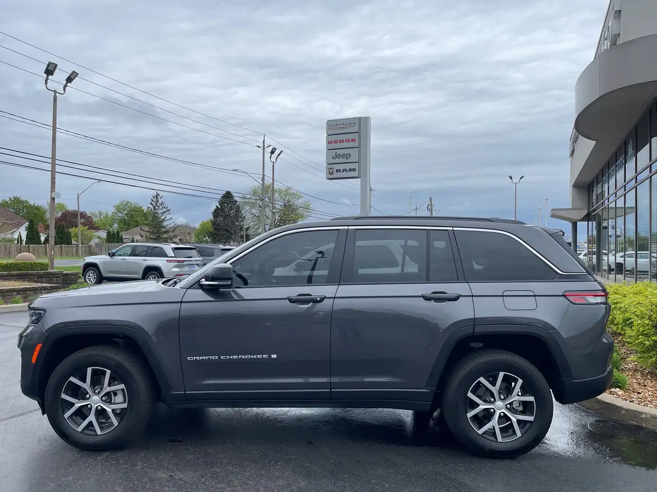 Jeep Grand Cherokee снимка Jeep Grand Cherokee