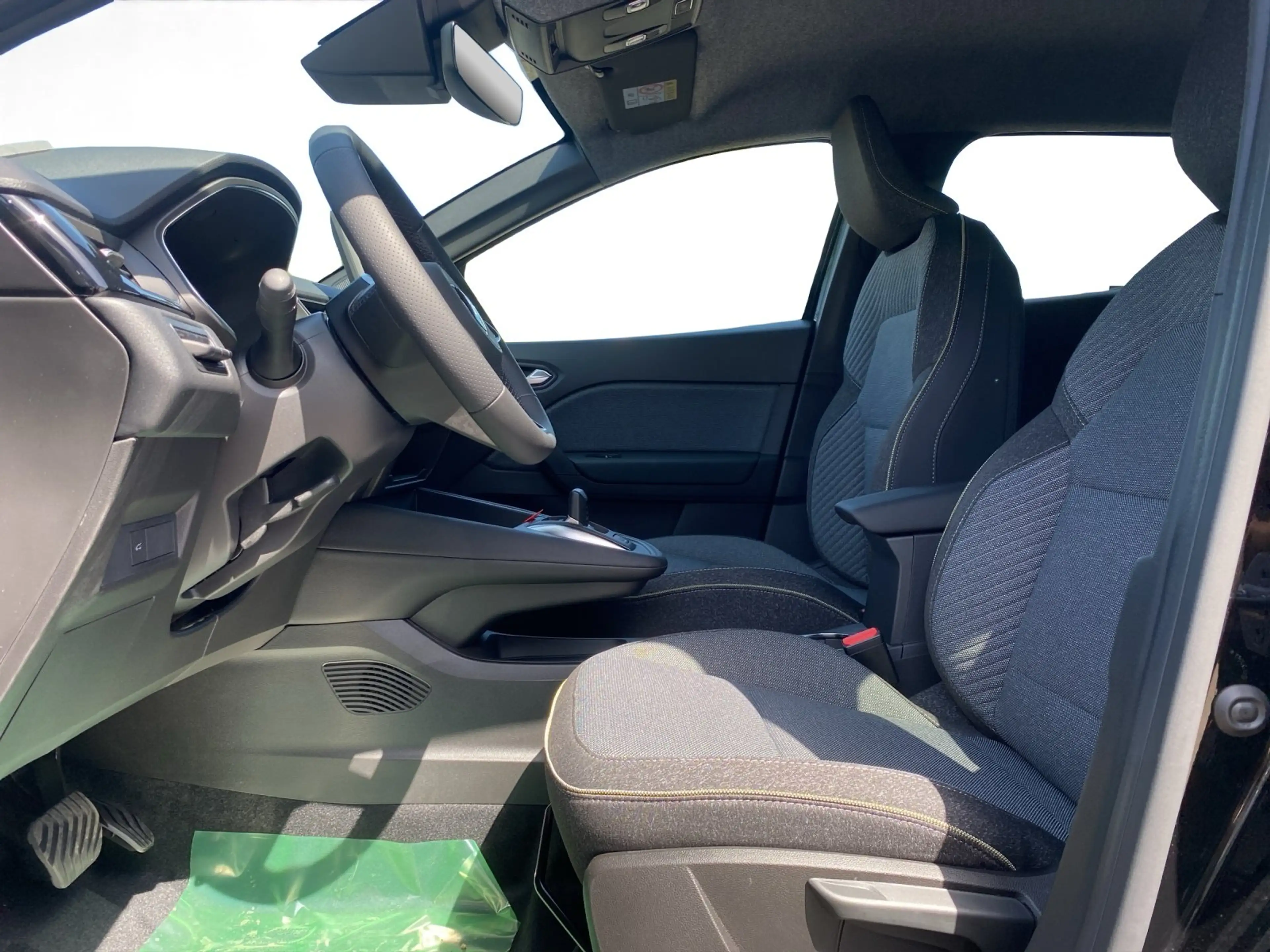 Mitsubishi Grandis 1.8 HEV Intro Edition 360+Kam.+KeyLess — photo 12