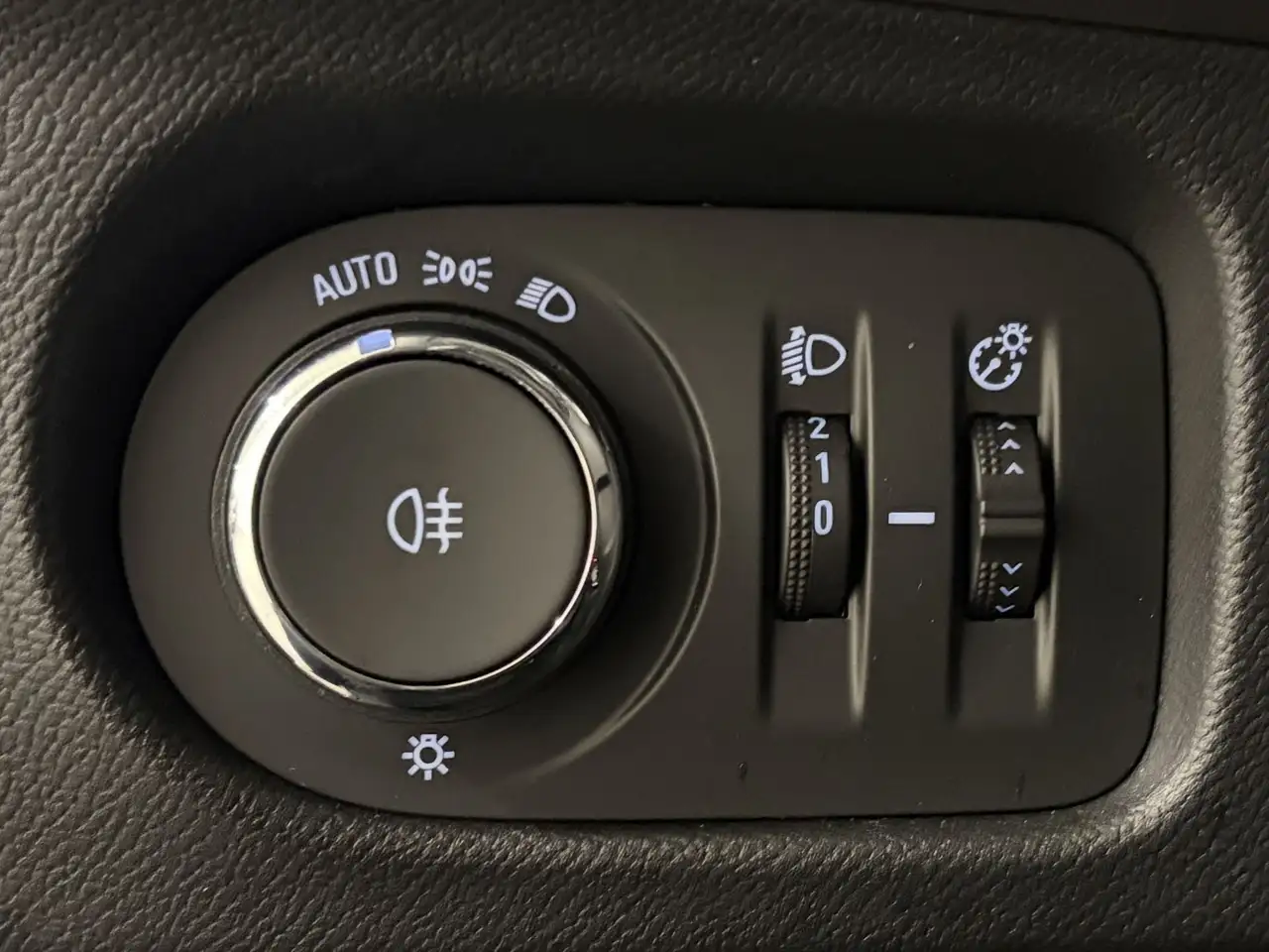 Opel Mokka 50kWh EV Edition, миниатюра 20