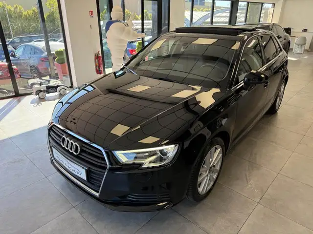 Audi A3 SPORTBACK 35 TFSI 150 CH S-Tronic Design Luxe TOIT OUVRANT/CAMERA/CARPLAY