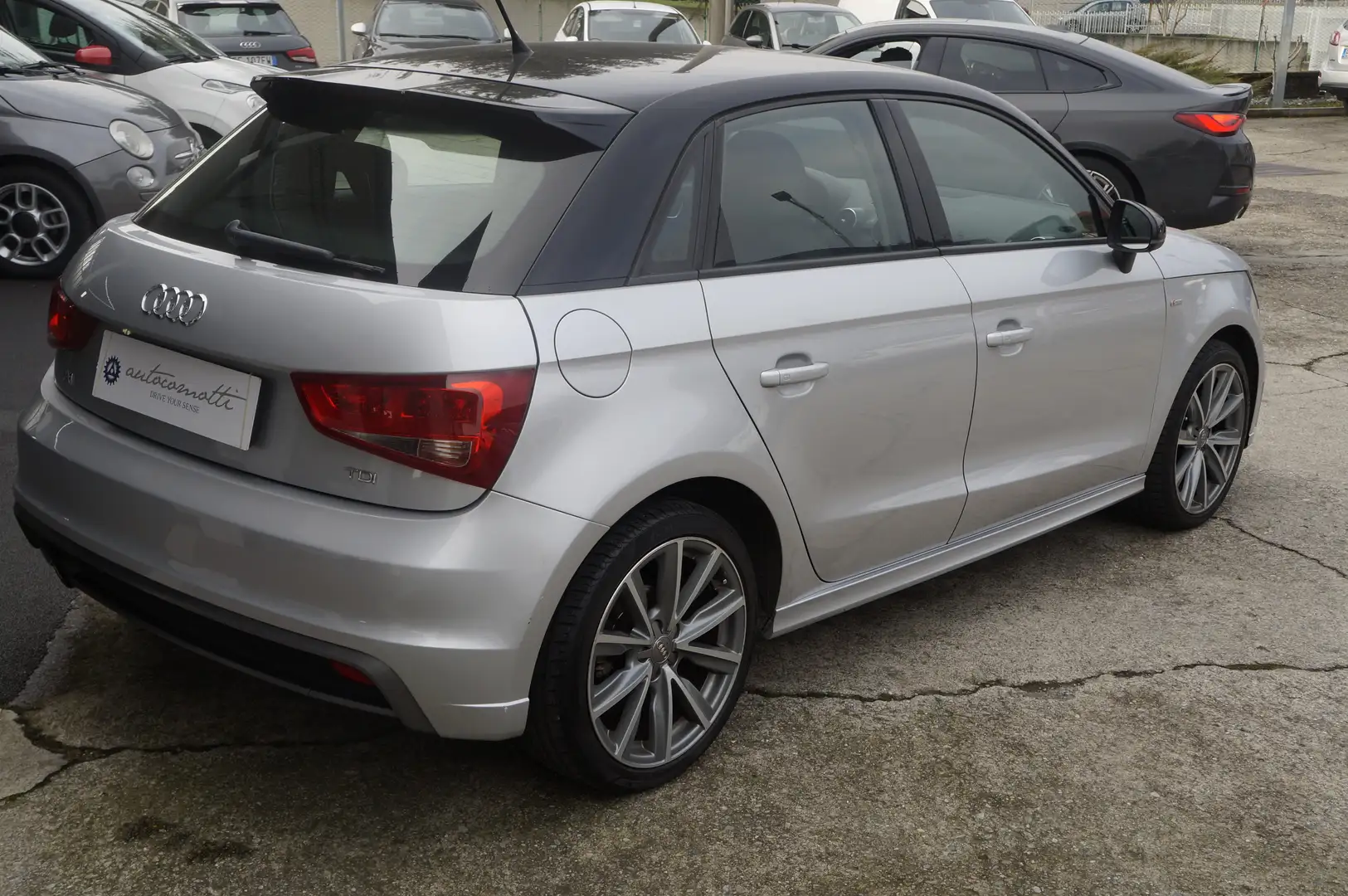 Audi A1 Sportback 1.6 tdi S Line Edition 90cv Argento - 2
