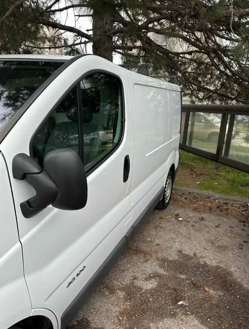 Renault Trafic - 2