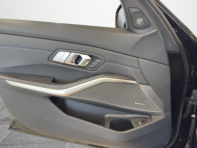 BMW 340 D3 Touring M340 d xDrive PanoDach AHK LED Navi — photo 14