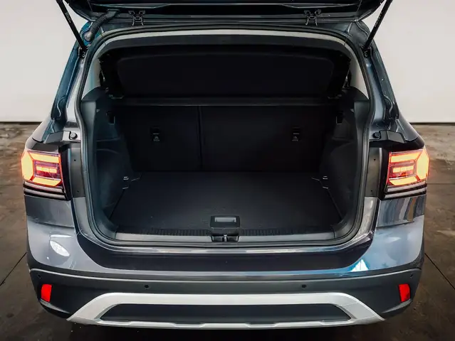 Volkswagen T-Cross view 7