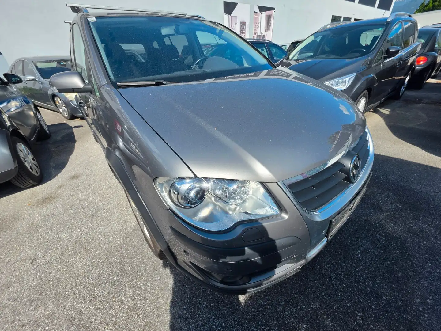 Volkswagen Touran CrossTouran Grau - 2