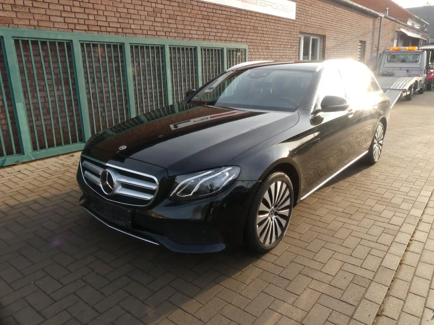 Mercedes-Benz E 350 E -Klasse T-Modell Automatik Noir - 2