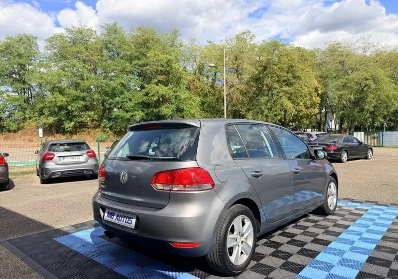 Volkswagen Golf Standard Model — photo 6