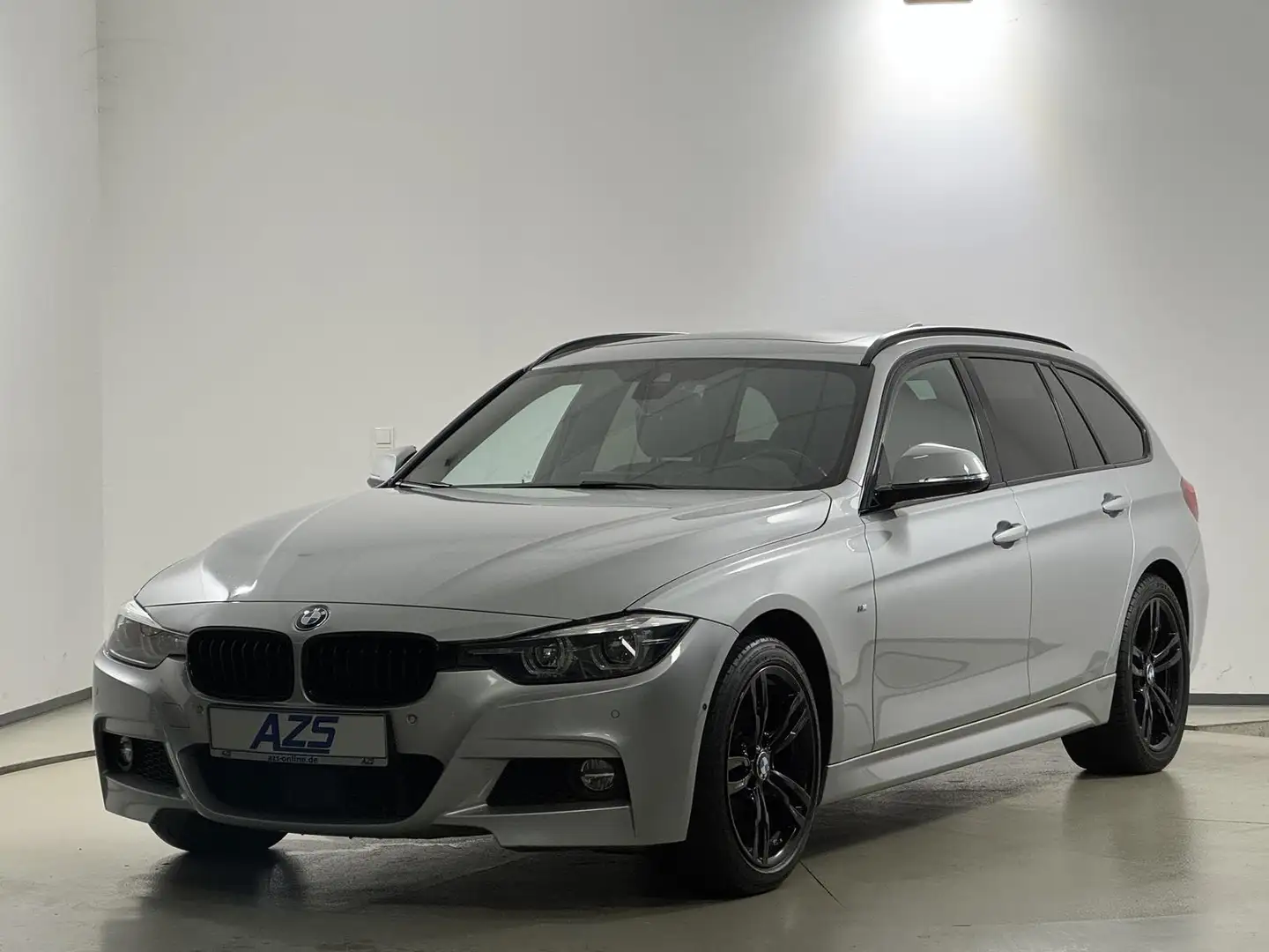 BMW 330 d T xDrive M Sport Shadow AHK Pano LED Leder Plateado - 2