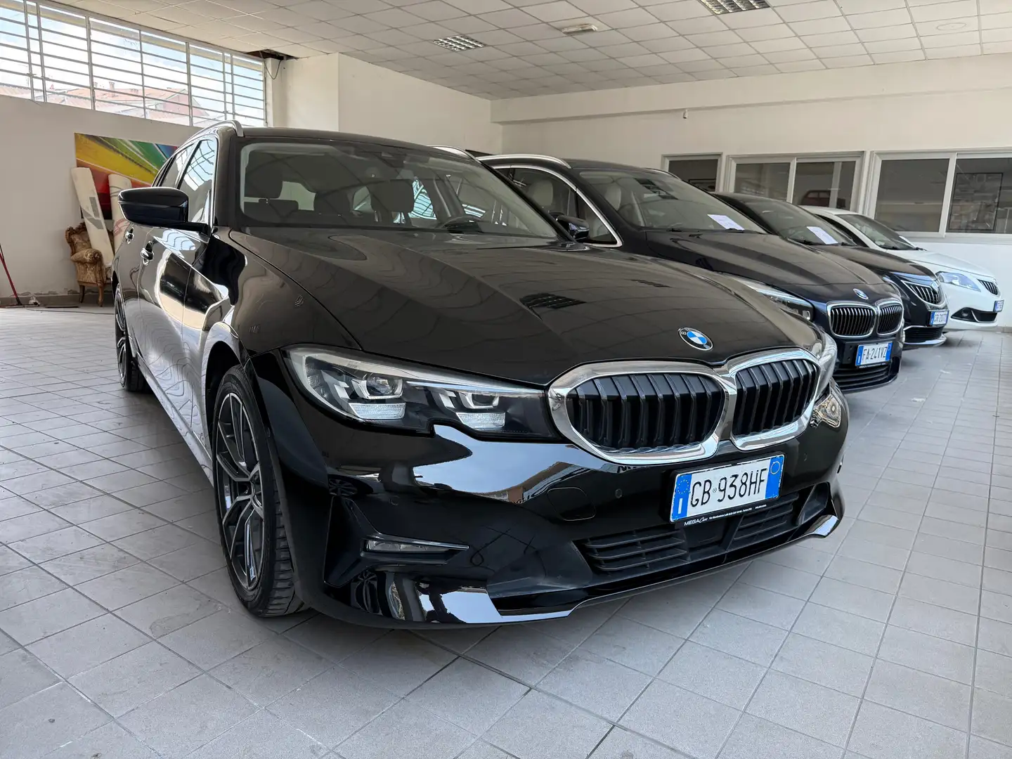 BMW 318 318d Touring Business Advantage auto Nero - 1