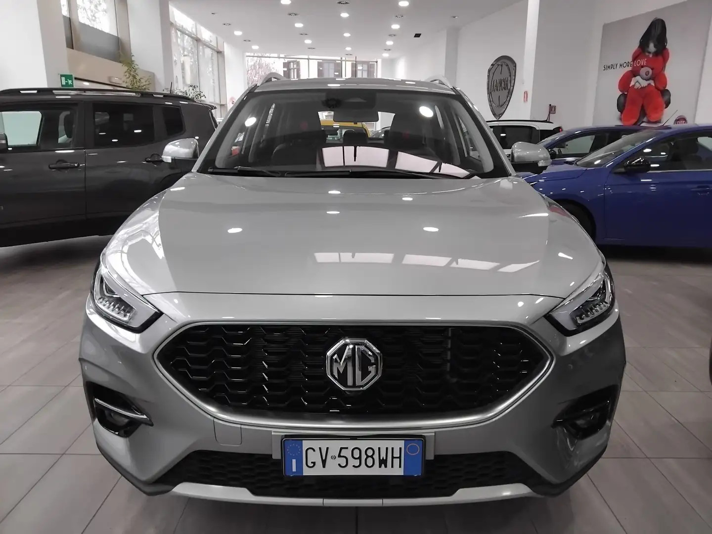 MG ZS Classic 1.5 Luxury Silber - 2