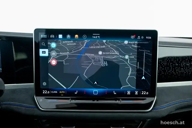 Volkswagen Passat view 13