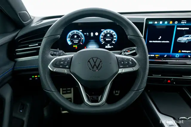 Volkswagen Passat view 6