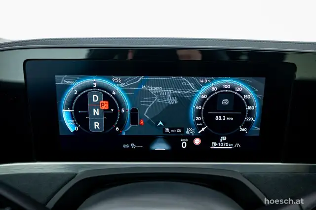 Volkswagen Passat view 12