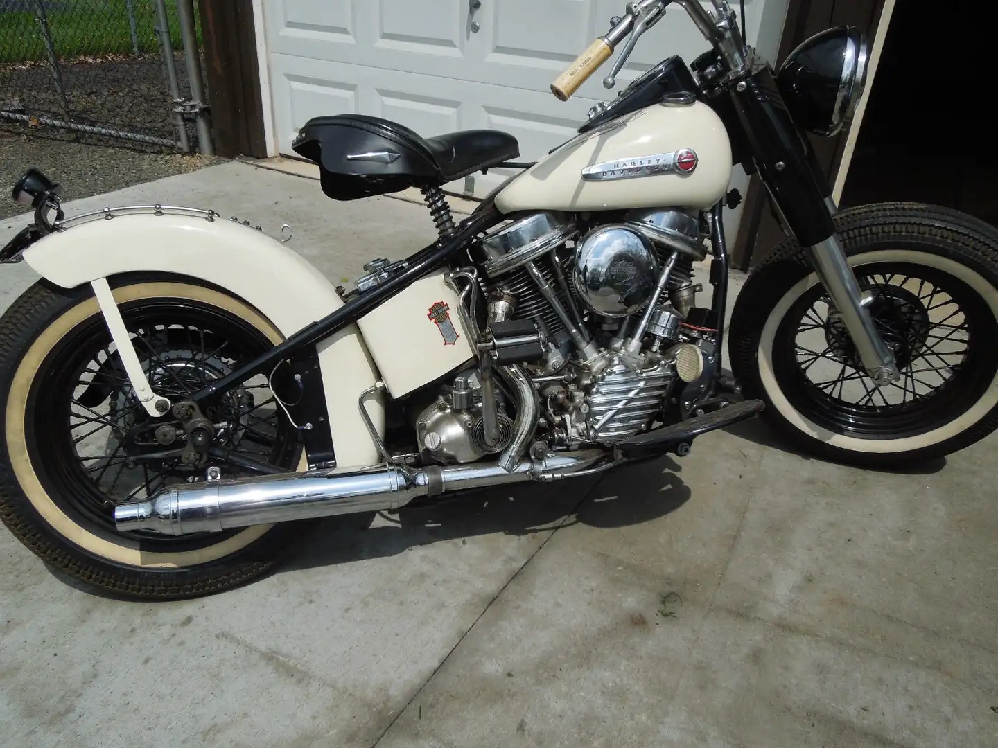 Harley-Davidson Panhead bijela - 2