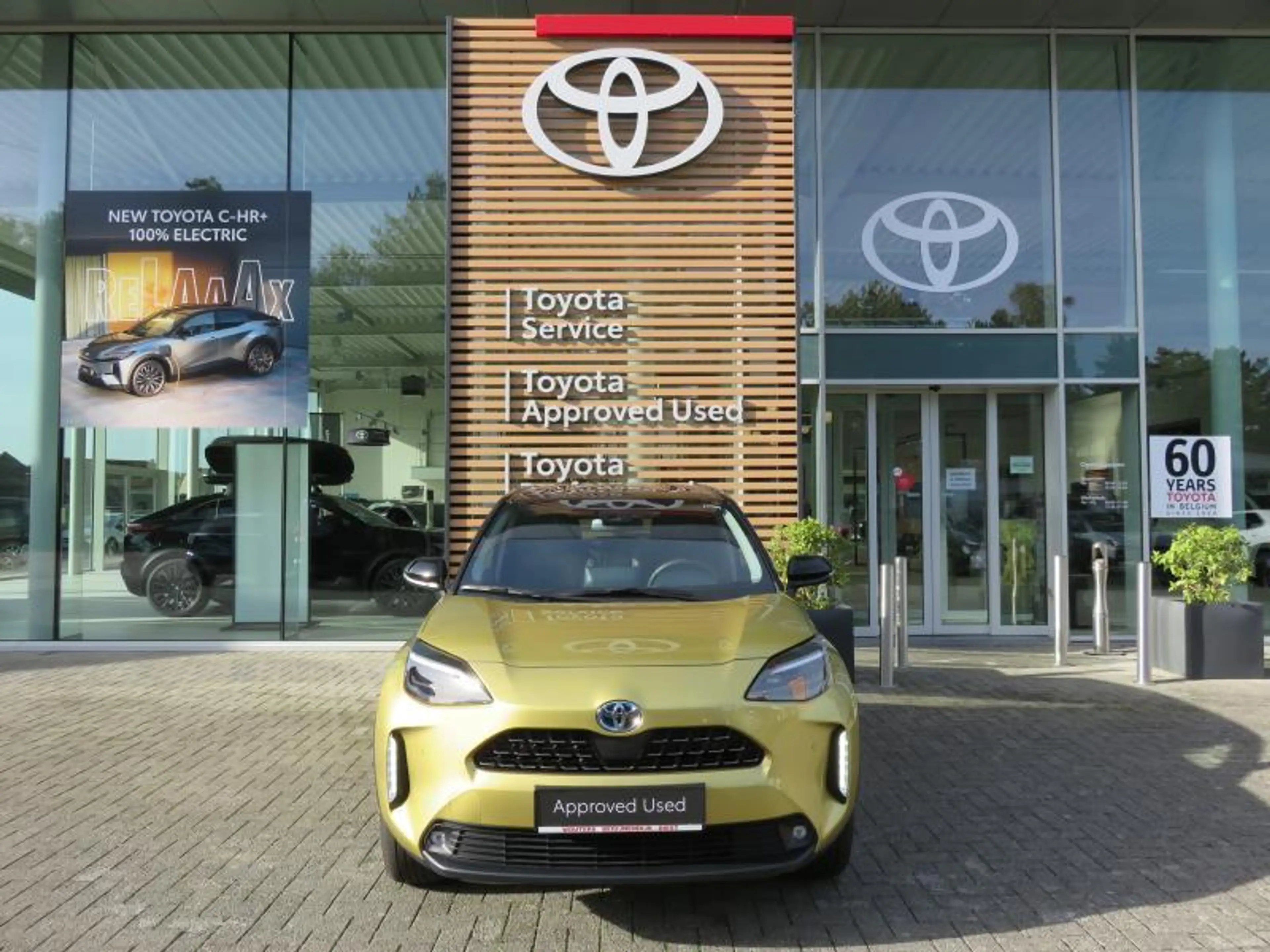 Toyota Yaris Cross 1.5 Hybr. Elegant Bi-Tone — photo 2