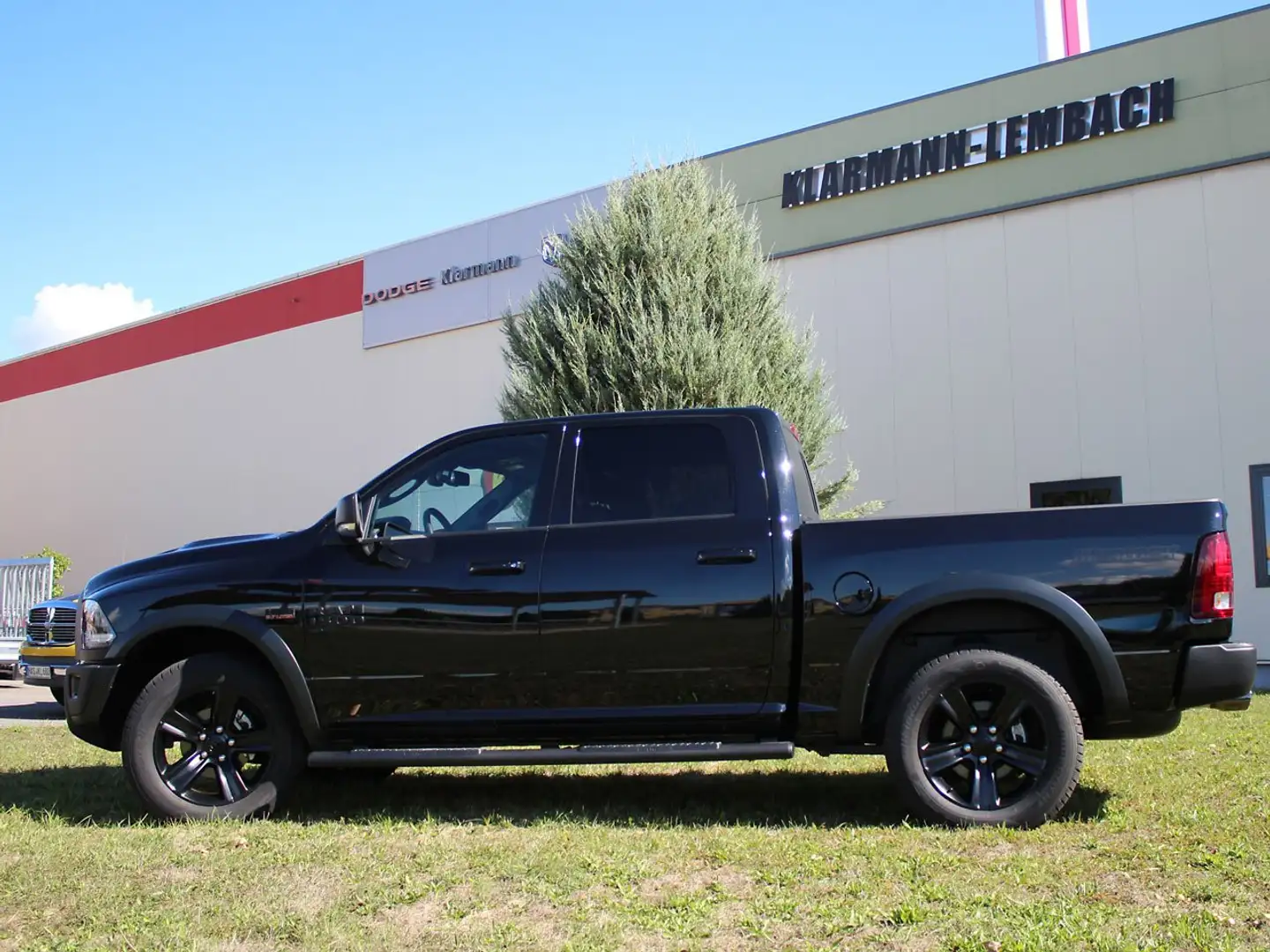 Dodge RAM 1500 SLT Warlock 2022 CrewCab LPG 4x4 Gris - 2