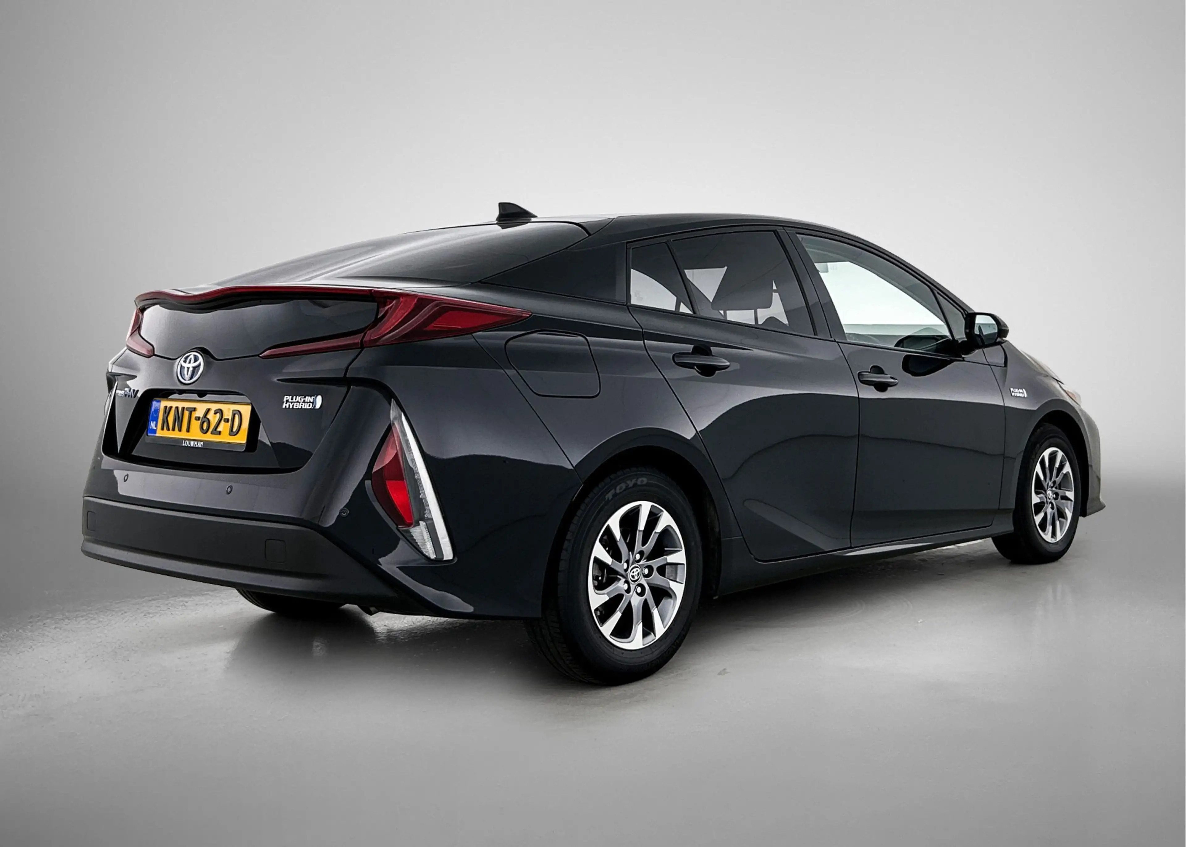 Toyota Prius 1.8 Plug-in Dynamic | Dealer Onderhouden | Head-Up — photo 2