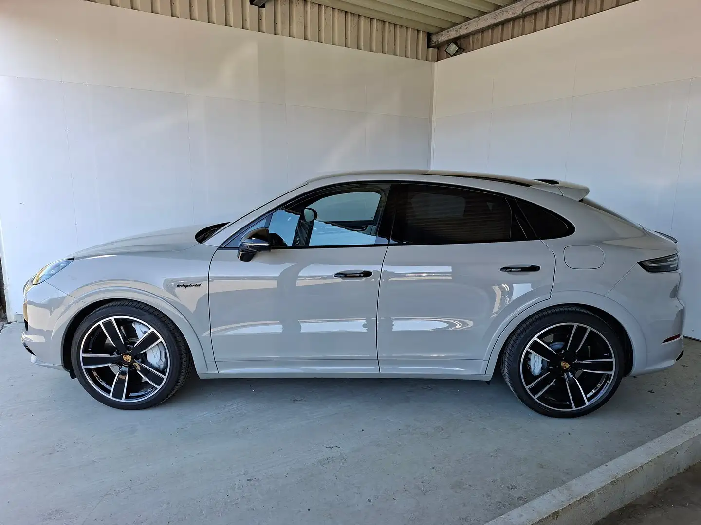 Porsche Cayenne E-Hybrid Coupé Grau - 2