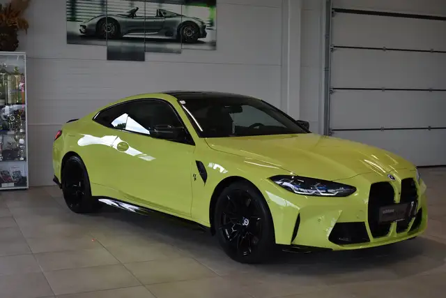 BMW M4 Competition //Carbon //Schalensitze