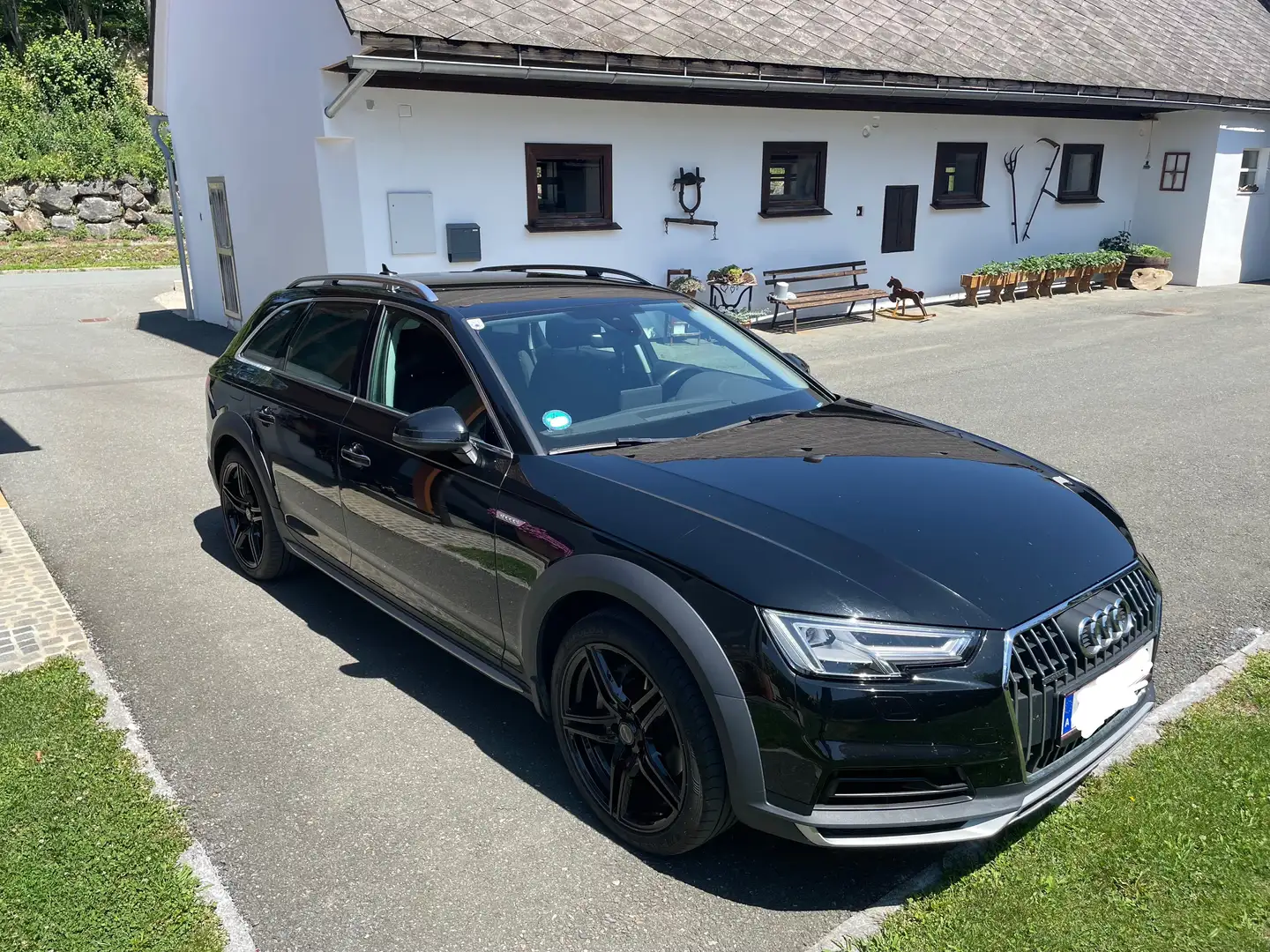 Audi A4 allroad A4 Allroad quattro 2,0 TDI quattro S-tronic Allroad Schwarz - 1