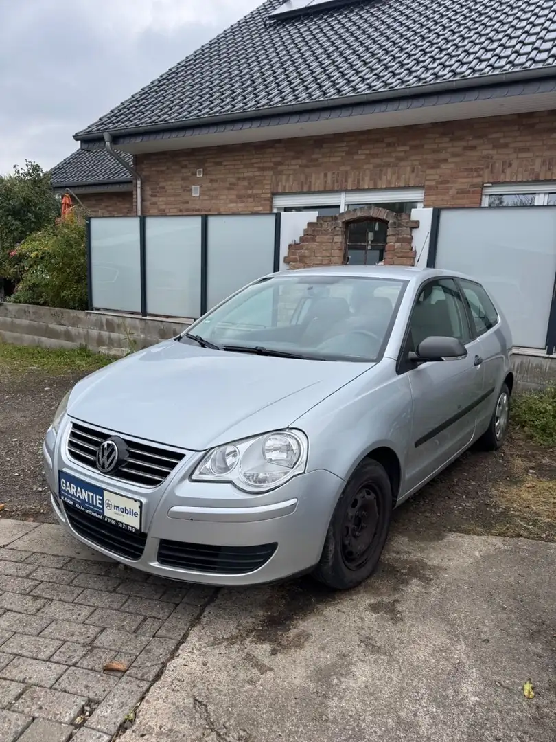 Volkswagen Polo IV Automatik TÜV/Zahnriemen Neu! Silber - 1