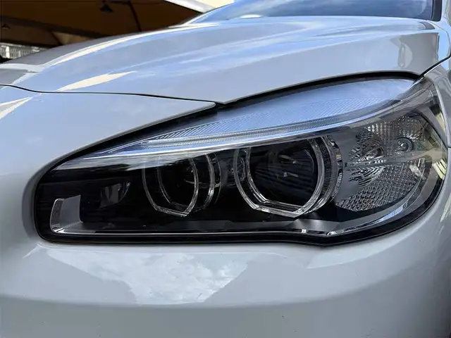 BMW 2 Series view 9