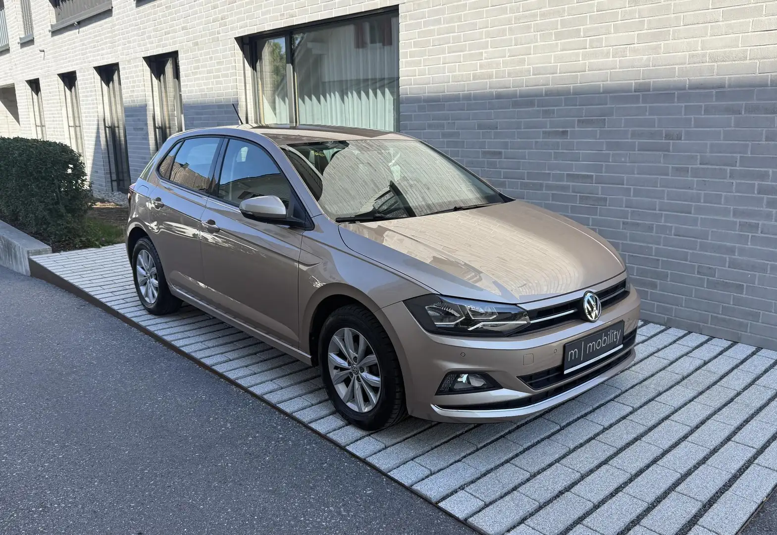 Volkswagen Polo 1.0 TSI Highline 70 kW (95 PS), Schalt. 5-Gang,... Gold - 1
