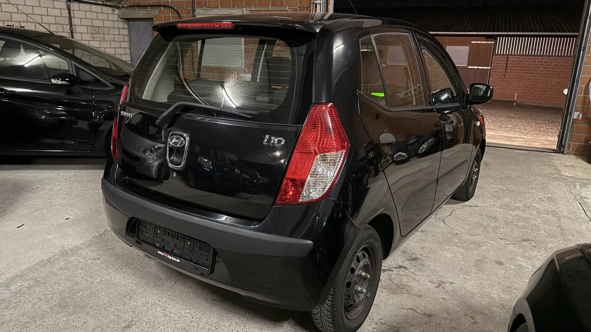 Hyundai i10 i10 1.1 Style Klimaanlage, TÜV 02.2027! Noir - 2