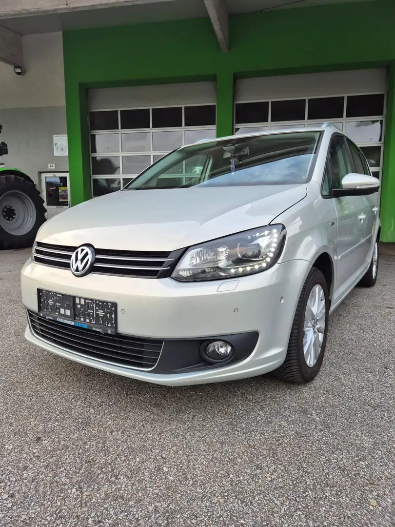 Volkswagen Touran Highline 2,0 BMT TDI DPF DSG - 1