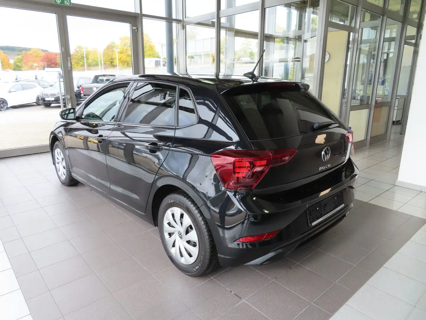 Volkswagen Polo VI Life NAVI LED PDC Schwarz - 2