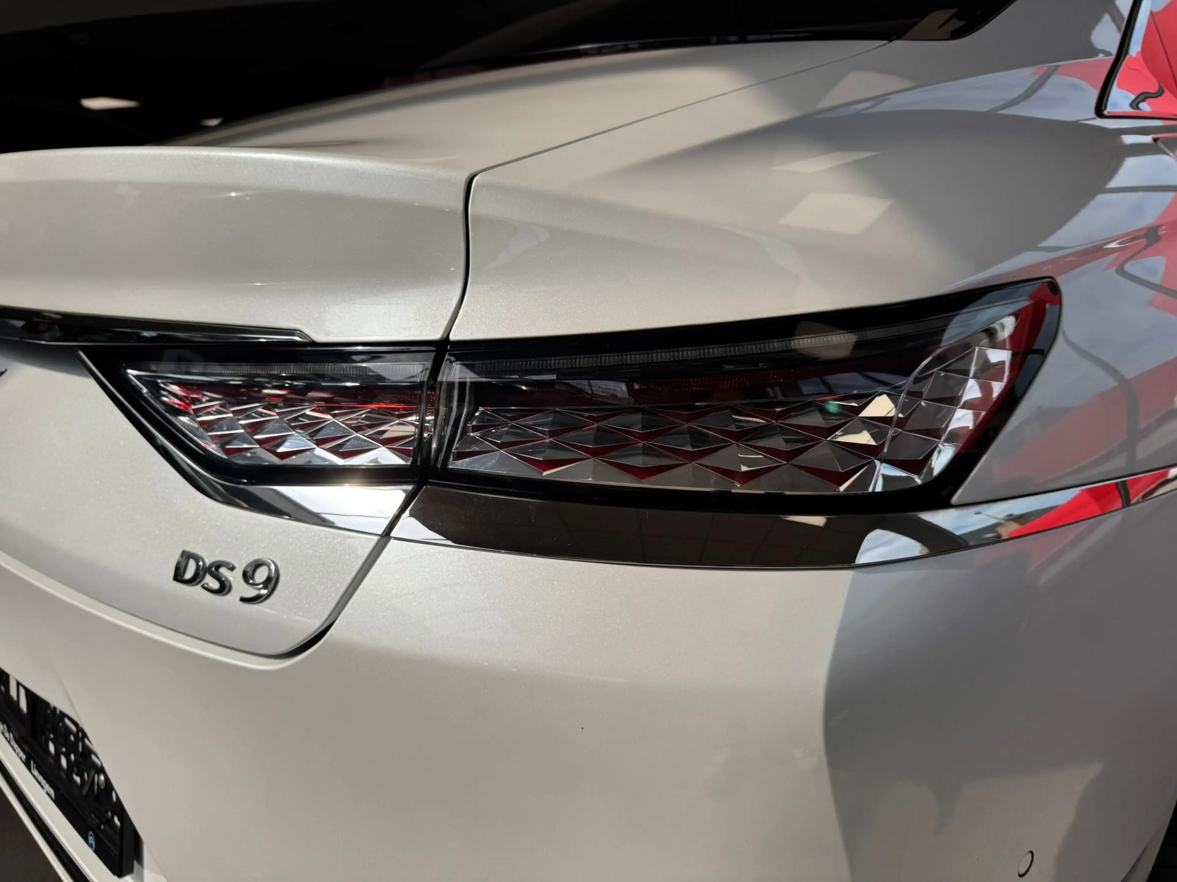 DS Automobiles DS 9 PHEV 1.6 E-TENSE 225 Rivoli + — photo 13