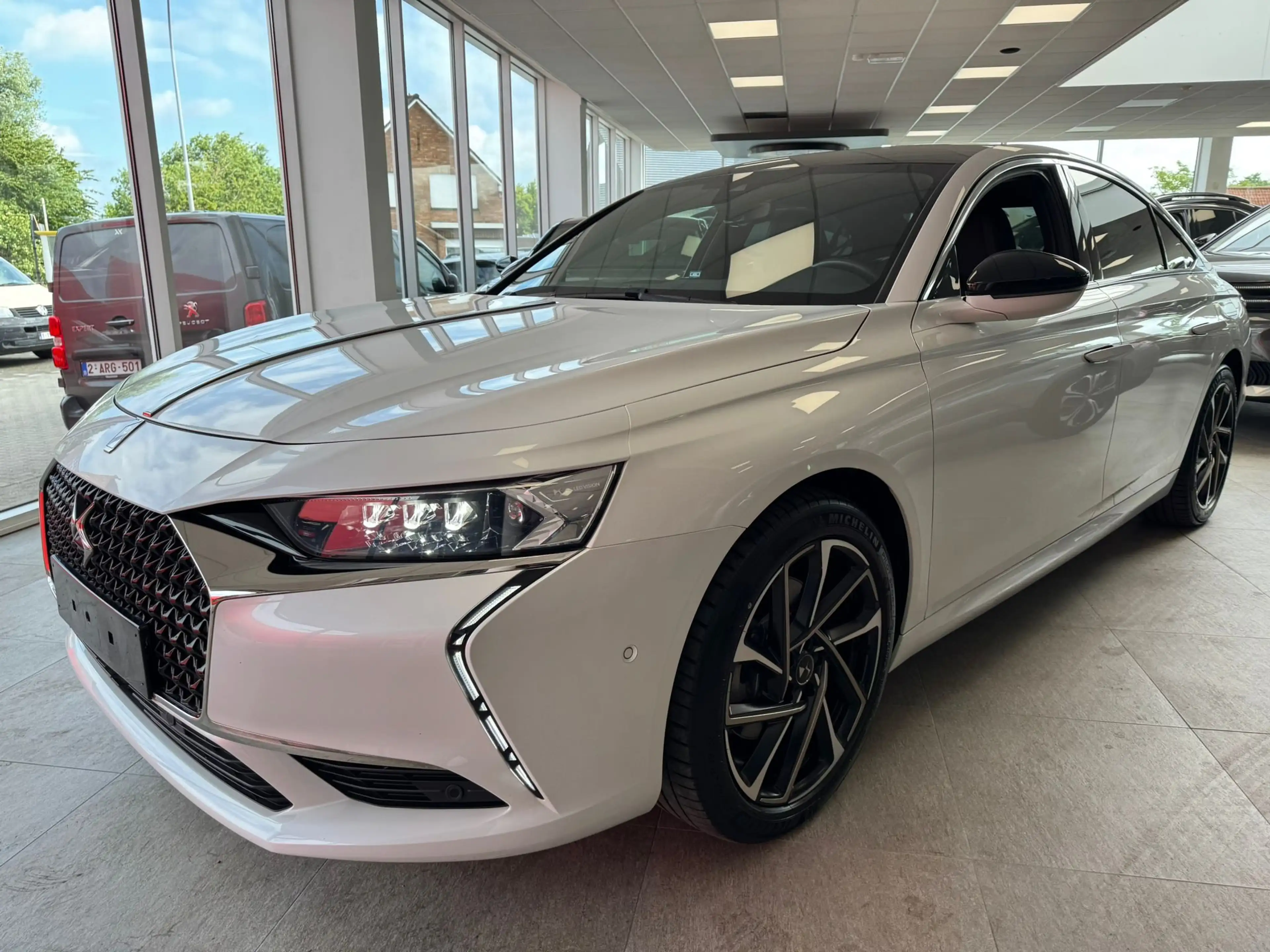 DS Automobiles DS 9 PHEV 1.6 E-TENSE 225 Rivoli + — photo 8