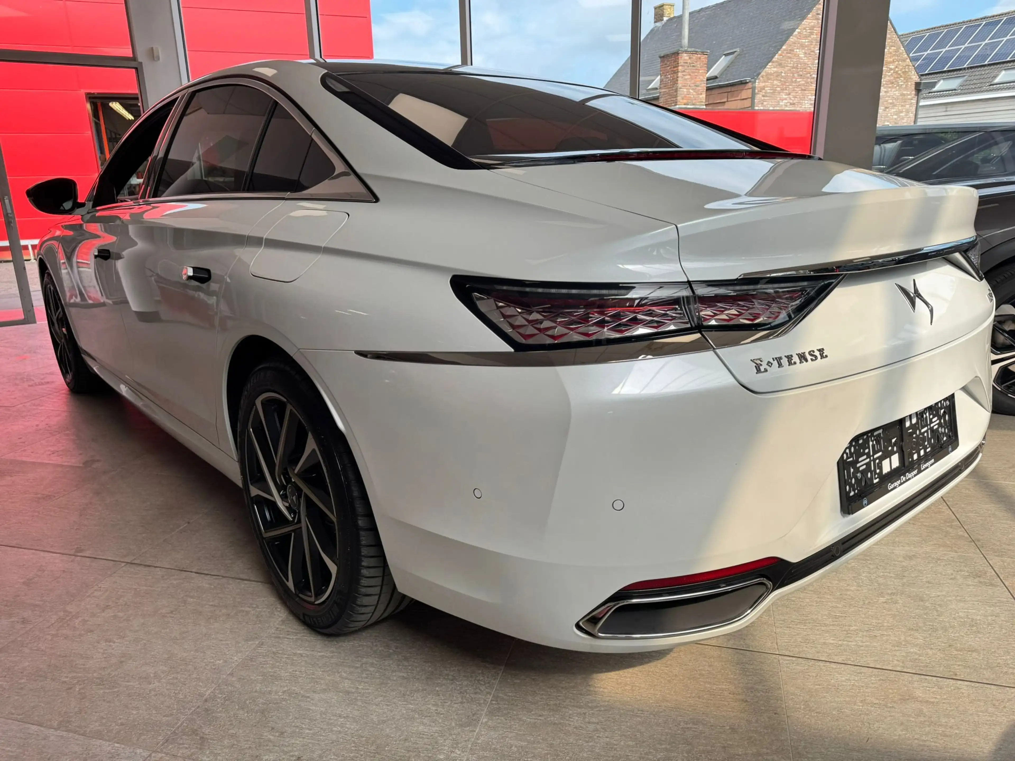 DS Automobiles DS 9 PHEV 1.6 E-TENSE 225 Rivoli + — photo 6