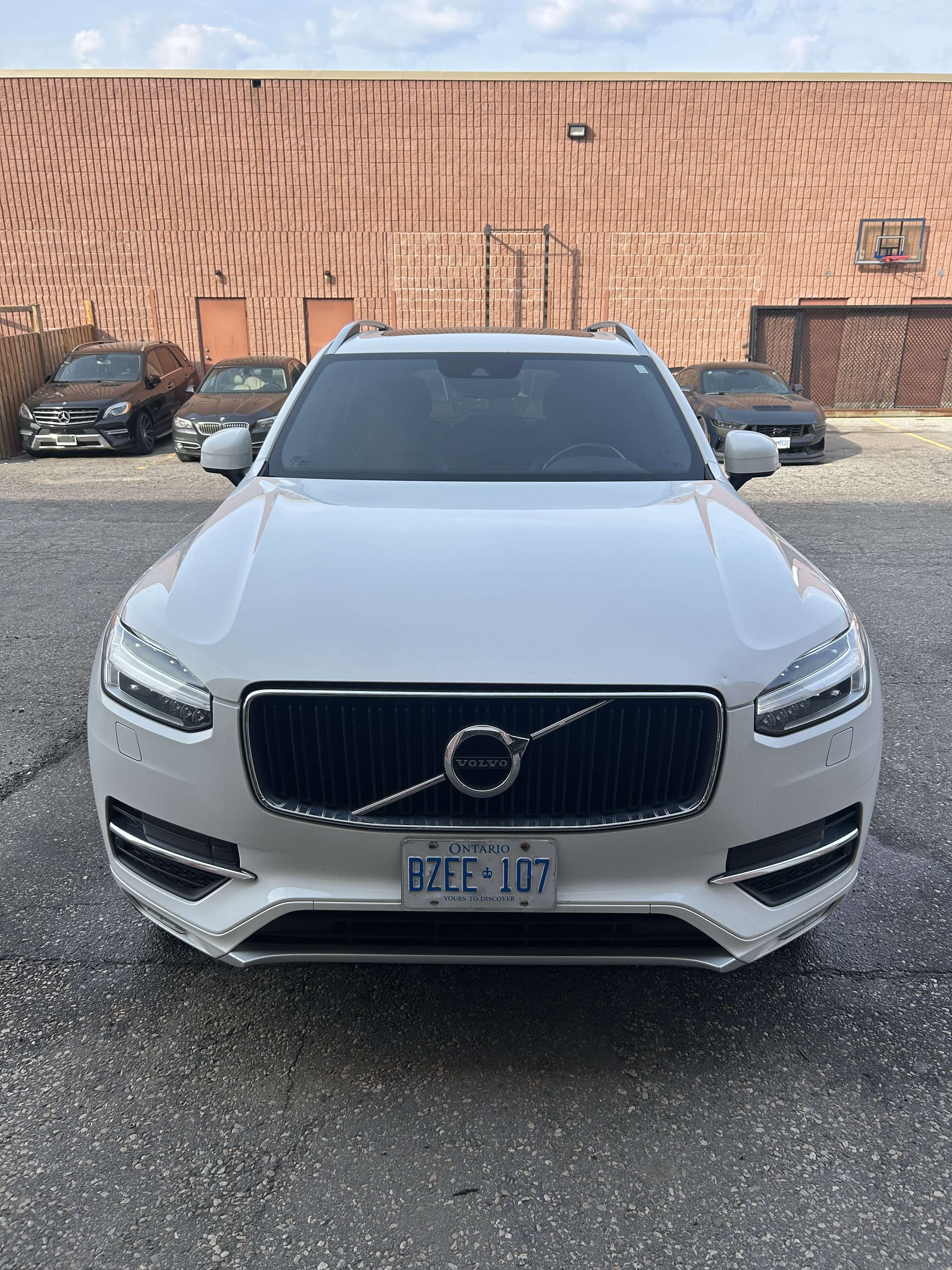 2017 Volvo XC90 Momentum