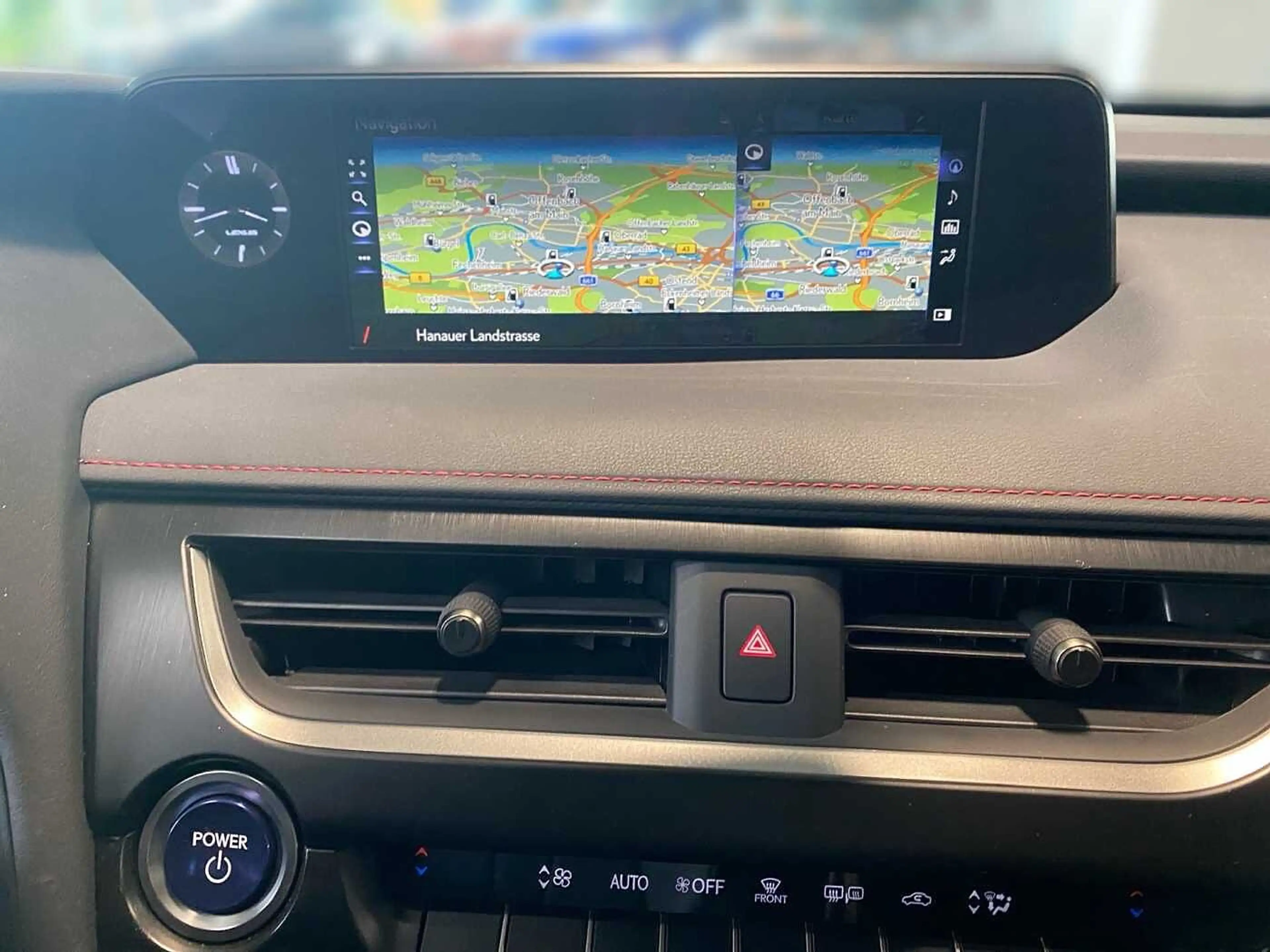 Lexus UX 250h F SPORT HUD MARK LEVINSON GSD — photo 13