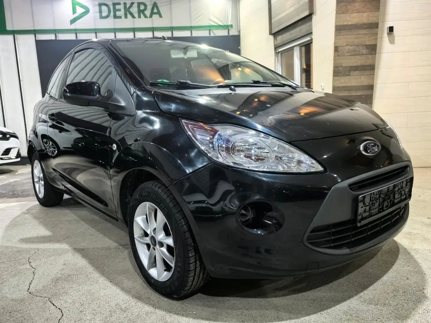 Ford Ka/Ka+ Cool & Sound Edition Lückenlose Wartungen Schwarz - 2
