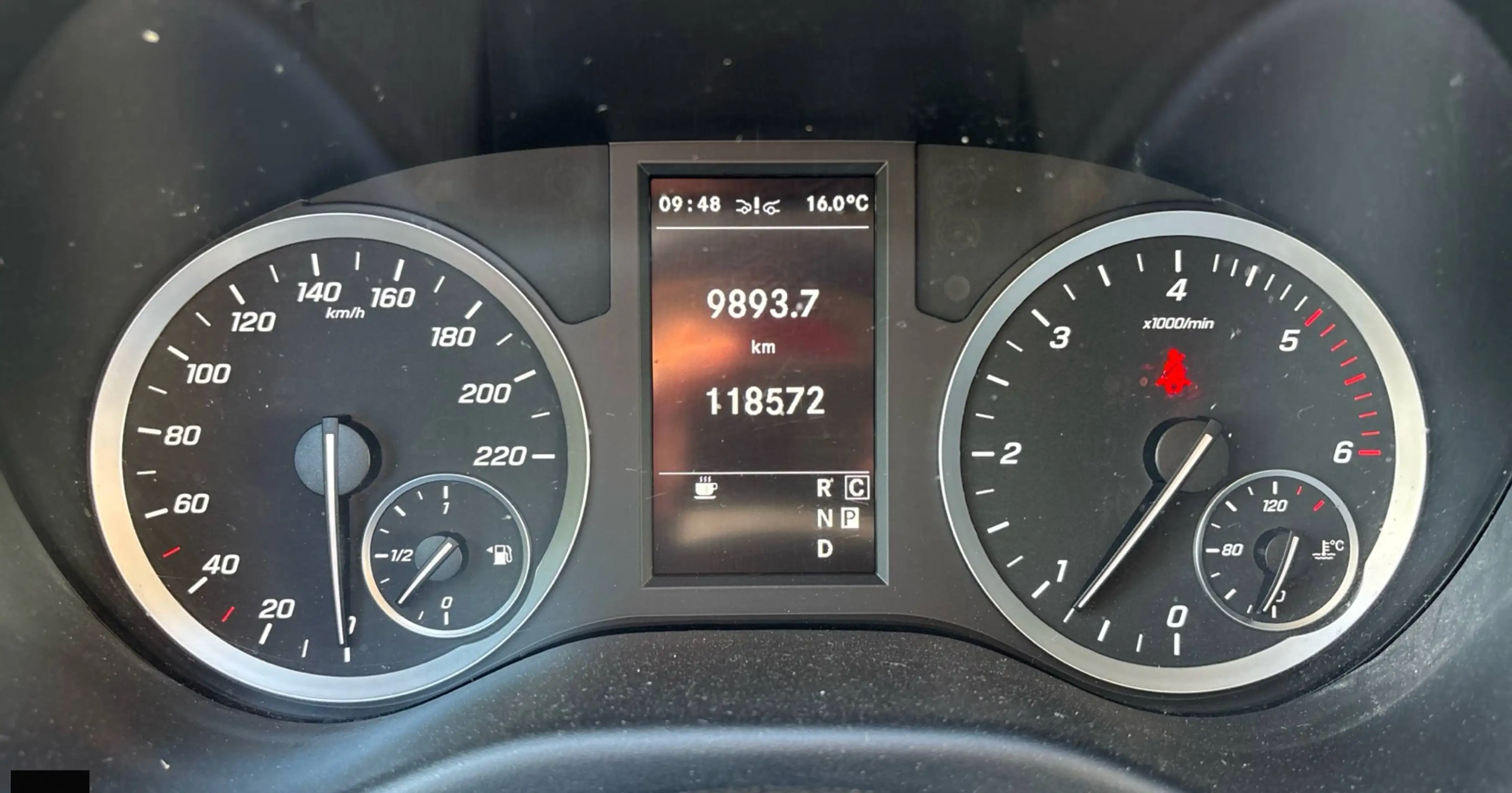 Mercedes-Benz Vito Tourer Pro lang LEDER+SHZ+LORDOSE/NAVI+CARPLAY+DAB/RFK/REELING/ALARM/PDC/TEMPOMAT/9-SITZER — photo 5