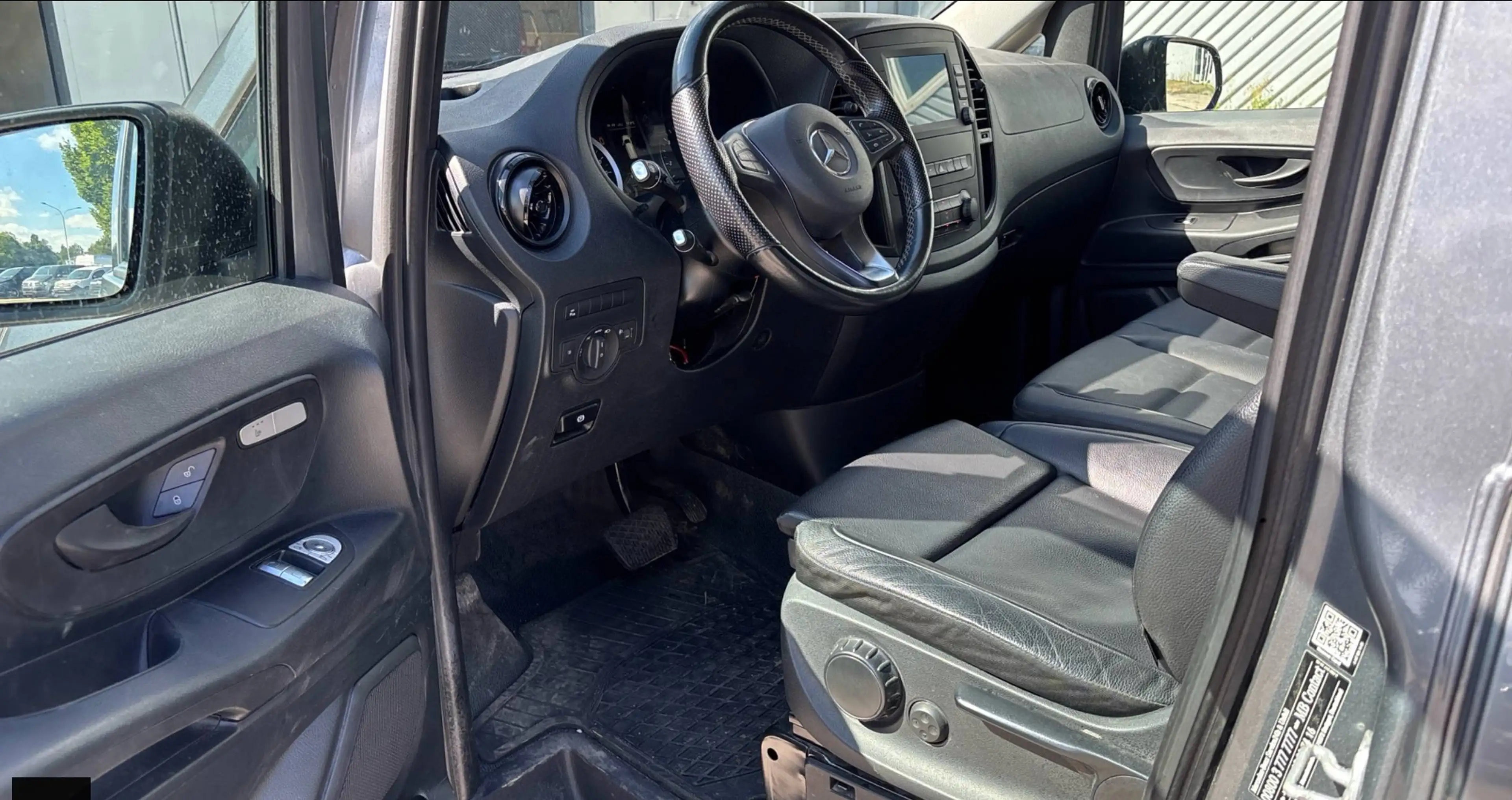 Mercedes-Benz Vito Tourer Pro lang LEDER+SHZ+LORDOSE/NAVI+CARPLAY+DAB/RFK/REELING/ALARM/PDC/TEMPOMAT/9-SITZER — photo 9