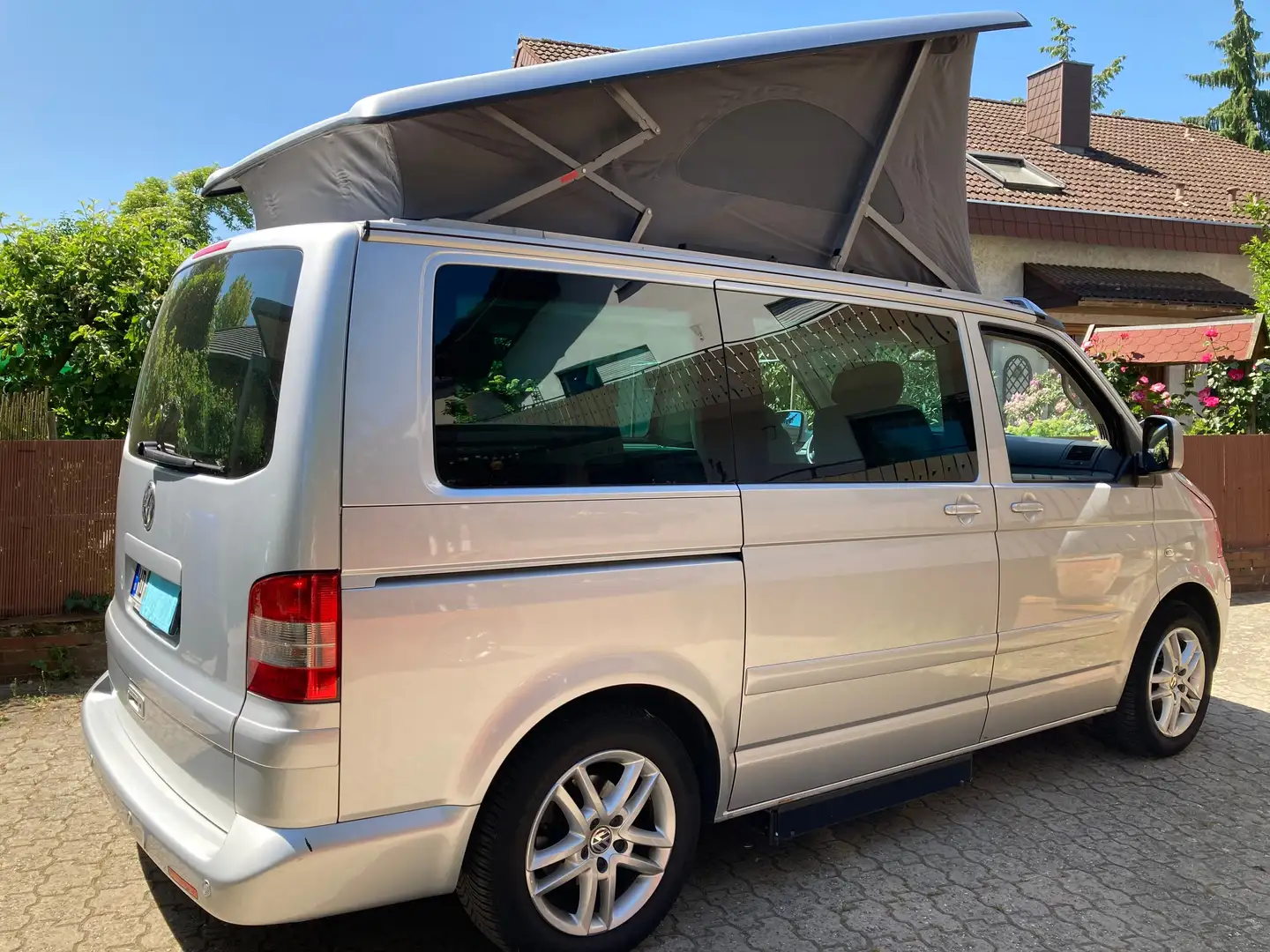 Volkswagen T5 California Multivan Camper  - Gepflegt  Kassetten-Lift Silber - 1