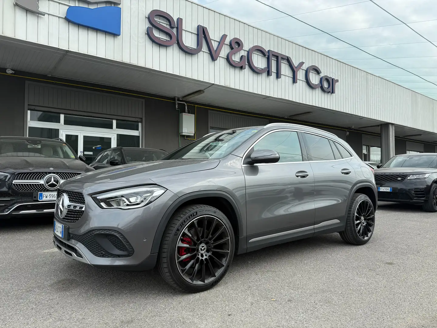 Mercedes-Benz GLA 200 GLA 200 d Premium auto Grigio - 1