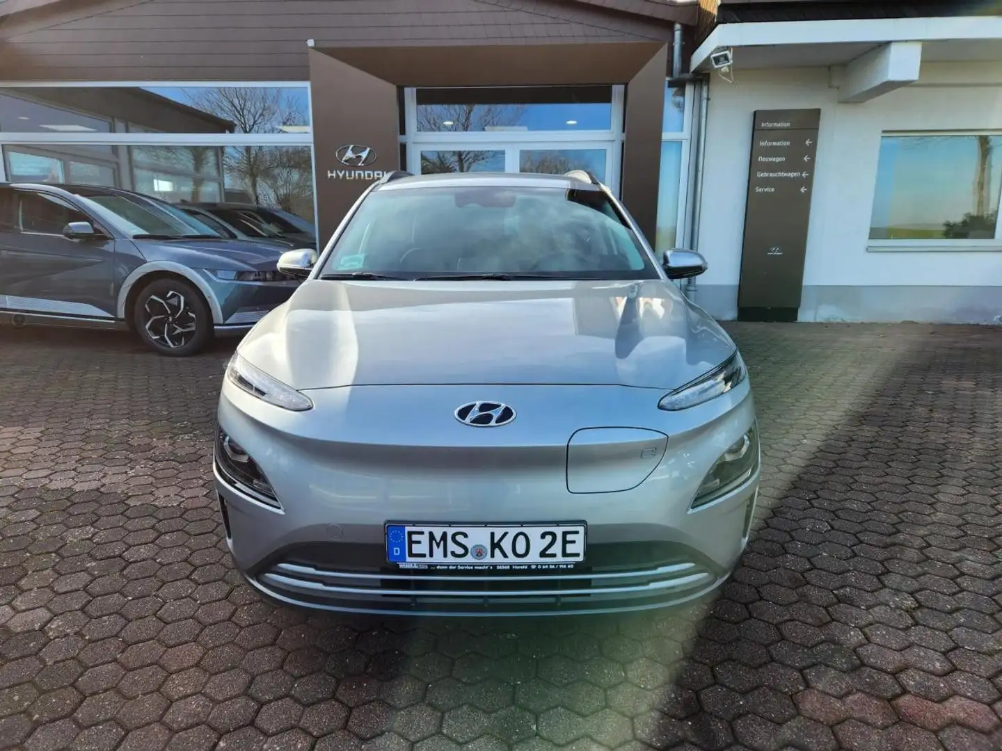 Hyundai KONA Elektro MY23 (100kW) Edition 30 Plus-Paket Silber - 1