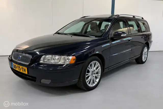 Volvo V70 2.5T Edition Sport NL-AUTO / SCHUIFDAK / AUTOMAAT